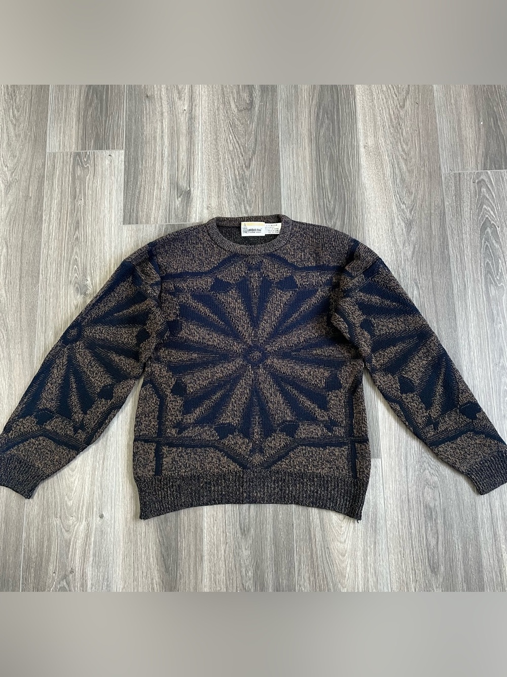 Vintage 90’s London Fog Men’s Starburst Geometric Knit Cosby Sweater Fall Boho M